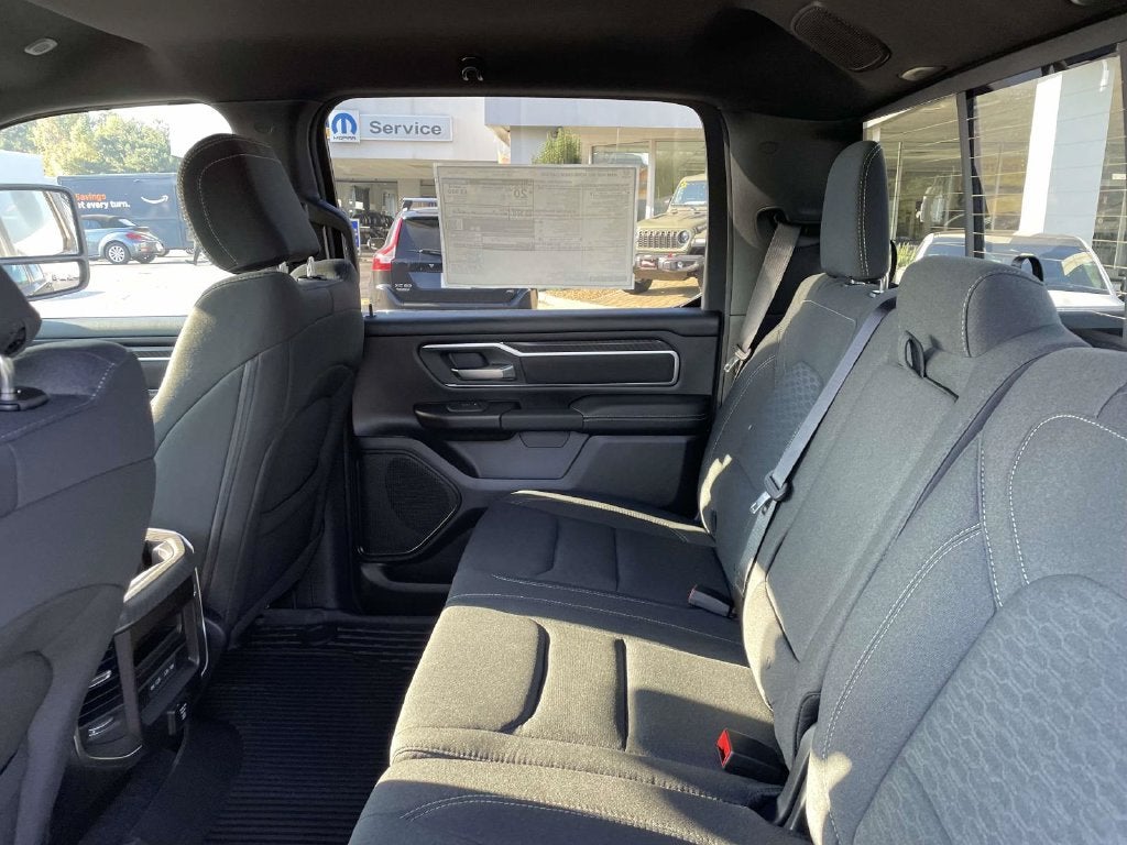 2027 RAM 1500 RAM 1500 BIG HORN CREW CAB 4X2 5'7' BOX