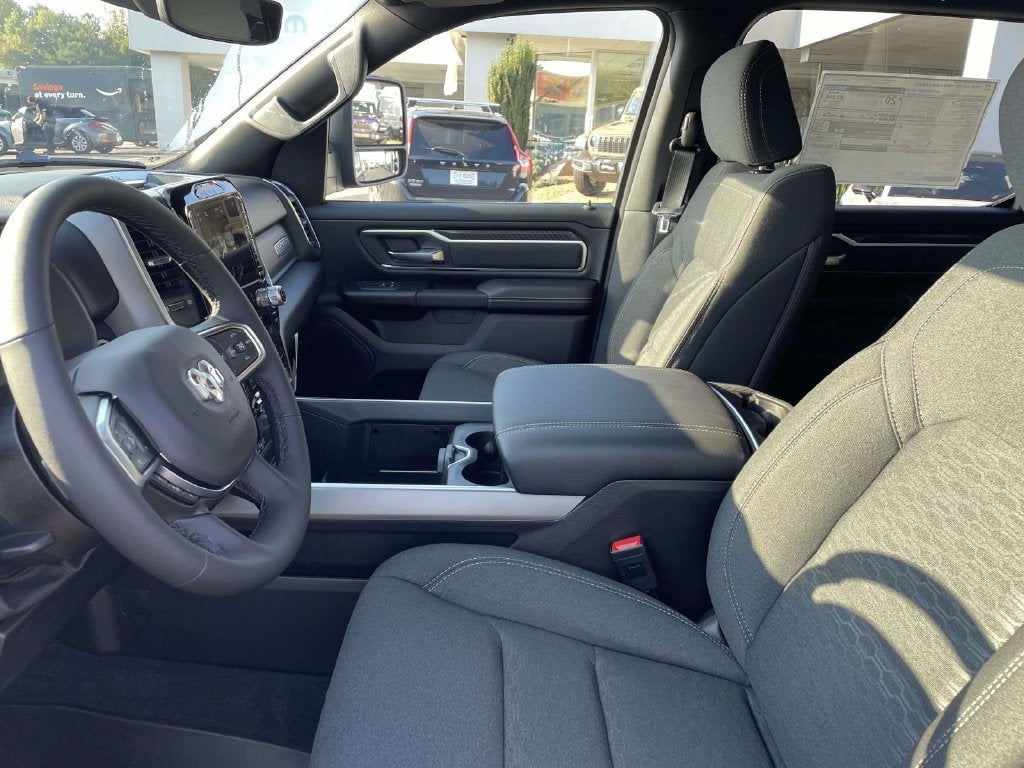2027 RAM 1500 RAM 1500 BIG HORN CREW CAB 4X2 5'7' BOX