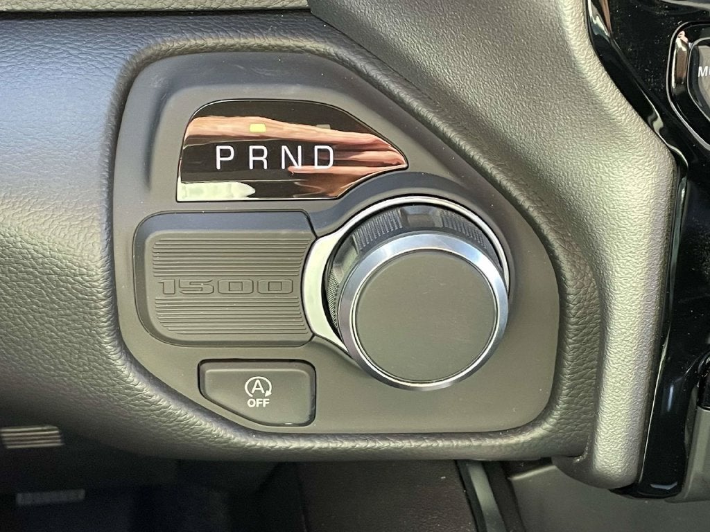 2027 RAM 1500 RAM 1500 BIG HORN CREW CAB 4X2 5'7' BOX