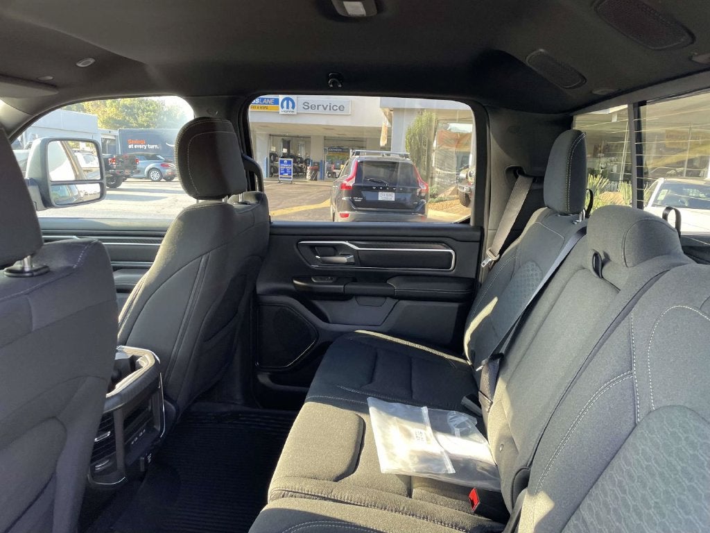 2027 RAM 1500 RAM 1500 BIG HORN CREW CAB 4X2 5'7' BOX