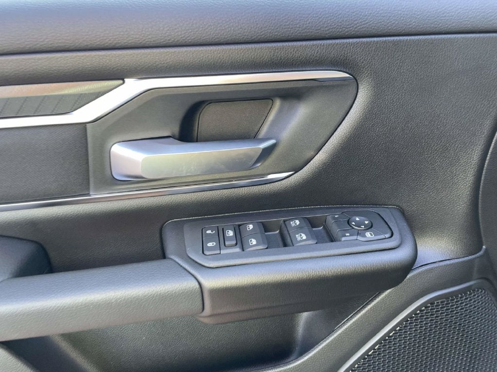 2027 RAM 1500 RAM 1500 BIG HORN CREW CAB 4X2 5'7' BOX