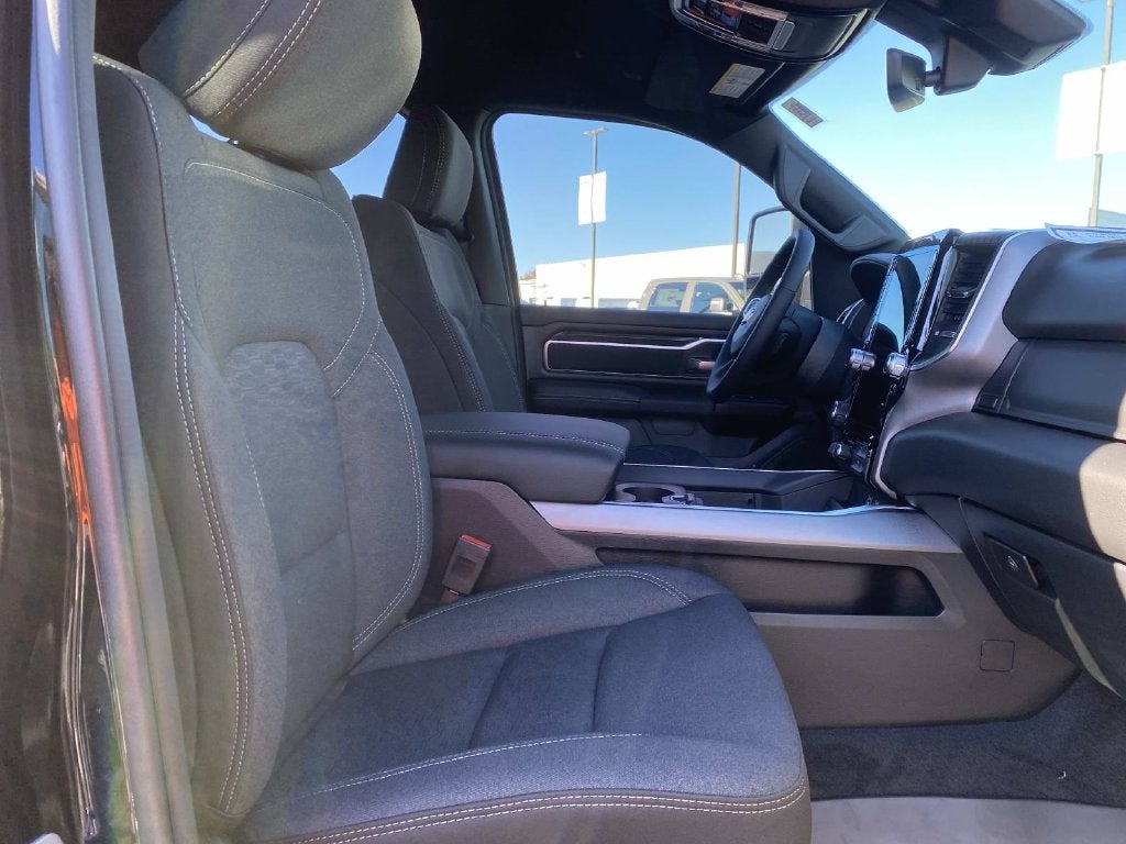 2027 RAM 1500 RAM 1500 BIG HORN CREW CAB 4X2 5'7' BOX
