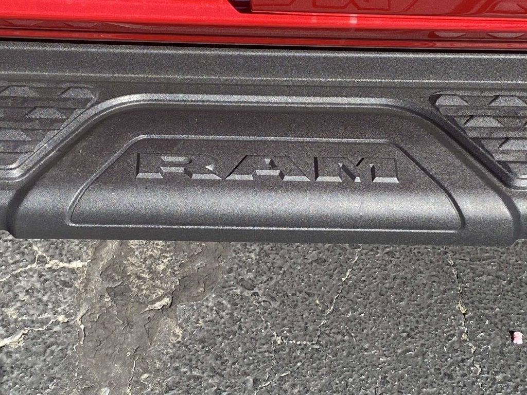 2027 RAM 1500 RAM 1500 BIG HORN CREW CAB 4X4 5'7' BOX