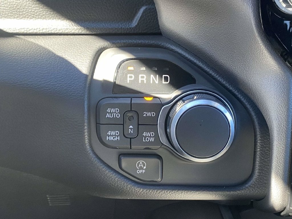 2027 RAM 1500 RAM 1500 BIG HORN CREW CAB 4X4 5'7' BOX