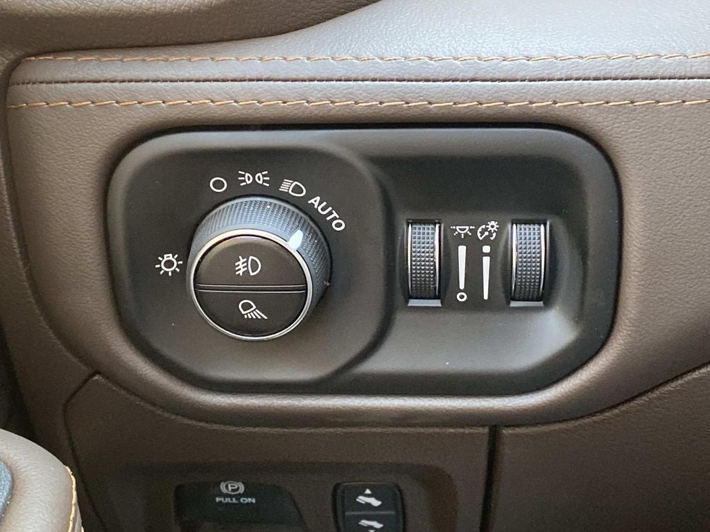 2026 RAM 1500 RAM 1500 LIMITED LONGHORN CREW CAB 4X4 5'7' BOX