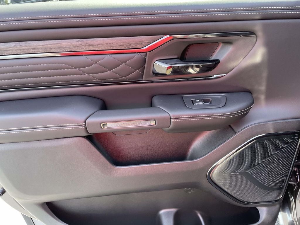 2026 RAM 1500 RAM 1500 LIMITED CREW CAB 4X4 5'7' BOX