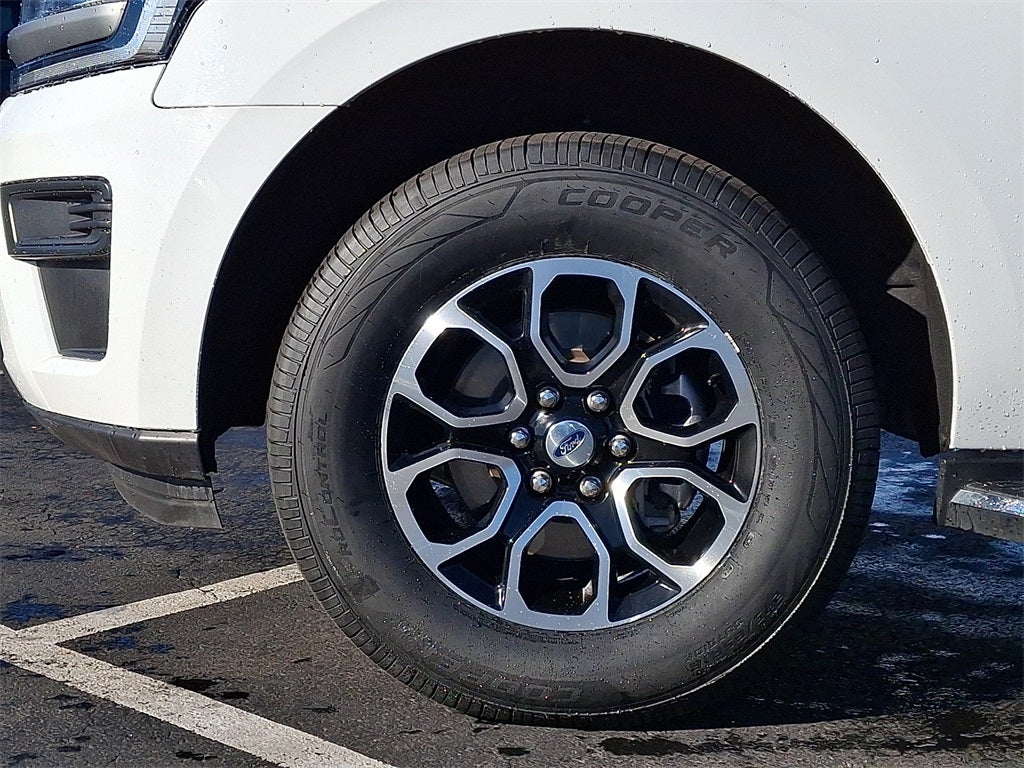 2023 Ford Expedition Max XLT MAX