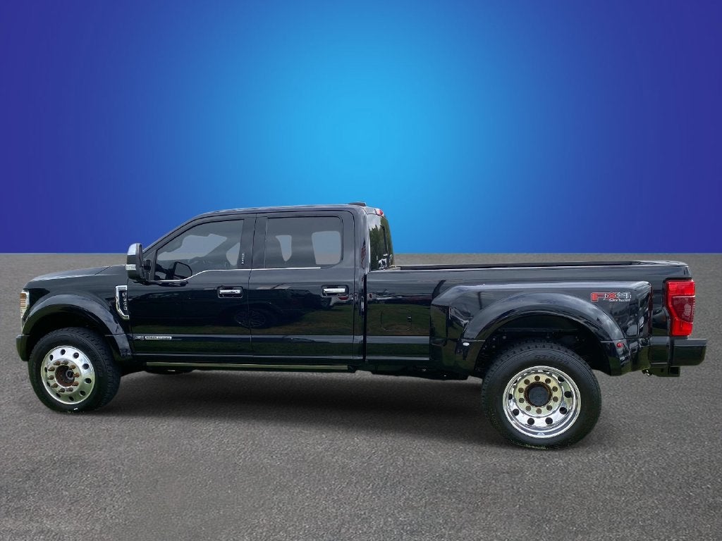 2022 Ford F-450SD Platinum