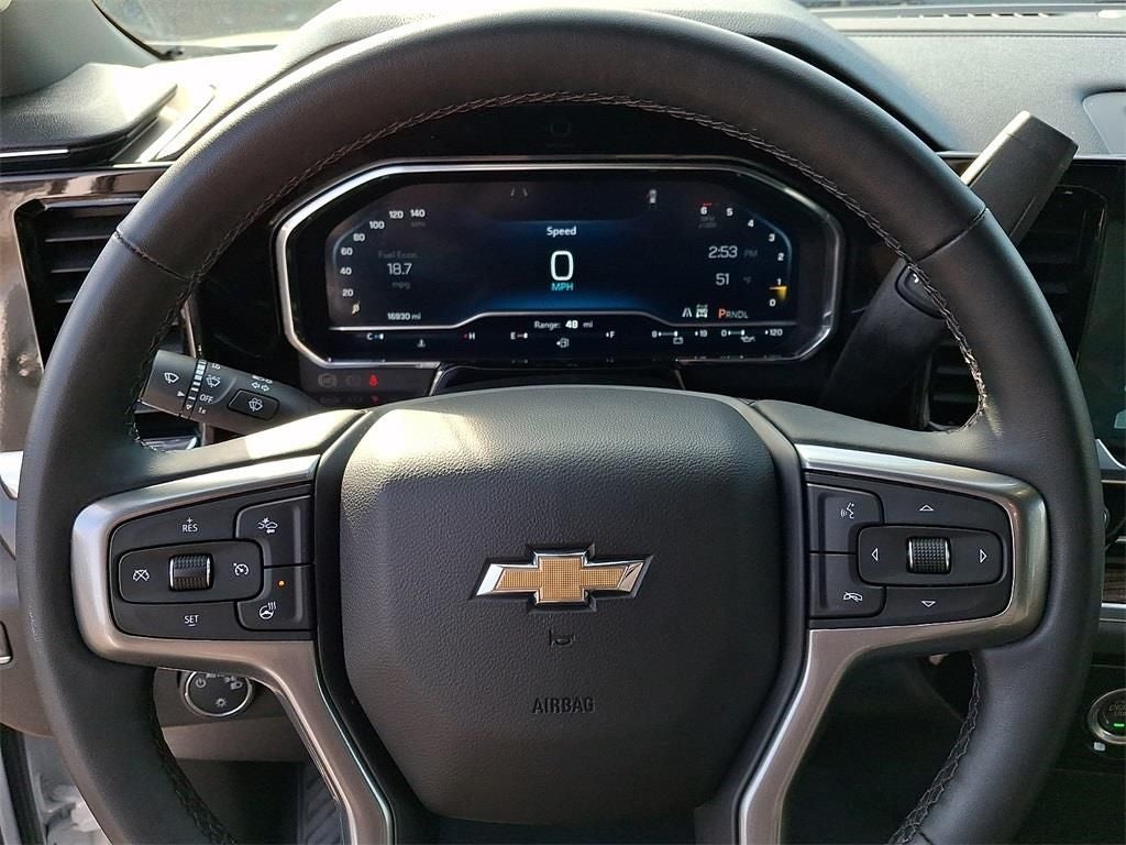 2023 Chevrolet Silverado 1500 4WD Crew Cab Short Bed LT with 2FL