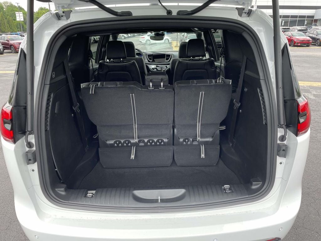 2027 Chrysler Pacifica PACIFICA LIMITED