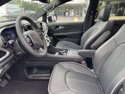 2027 Chrysler Pacifica PACIFICA LIMITED