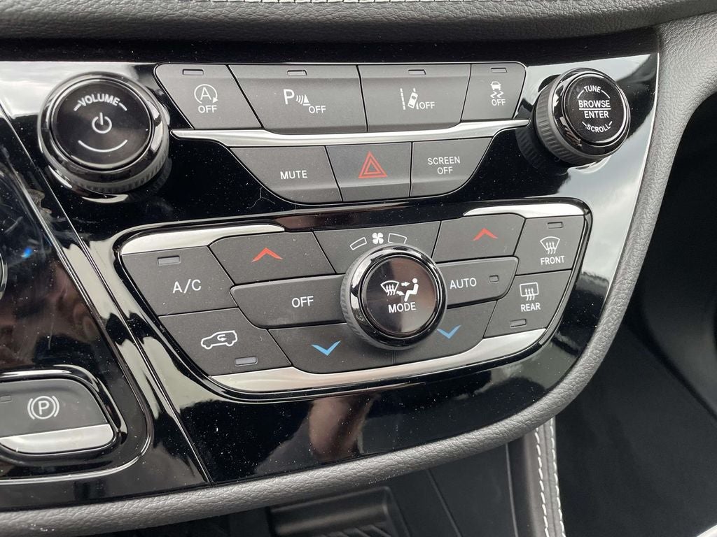 2027 Chrysler Pacifica PACIFICA LIMITED
