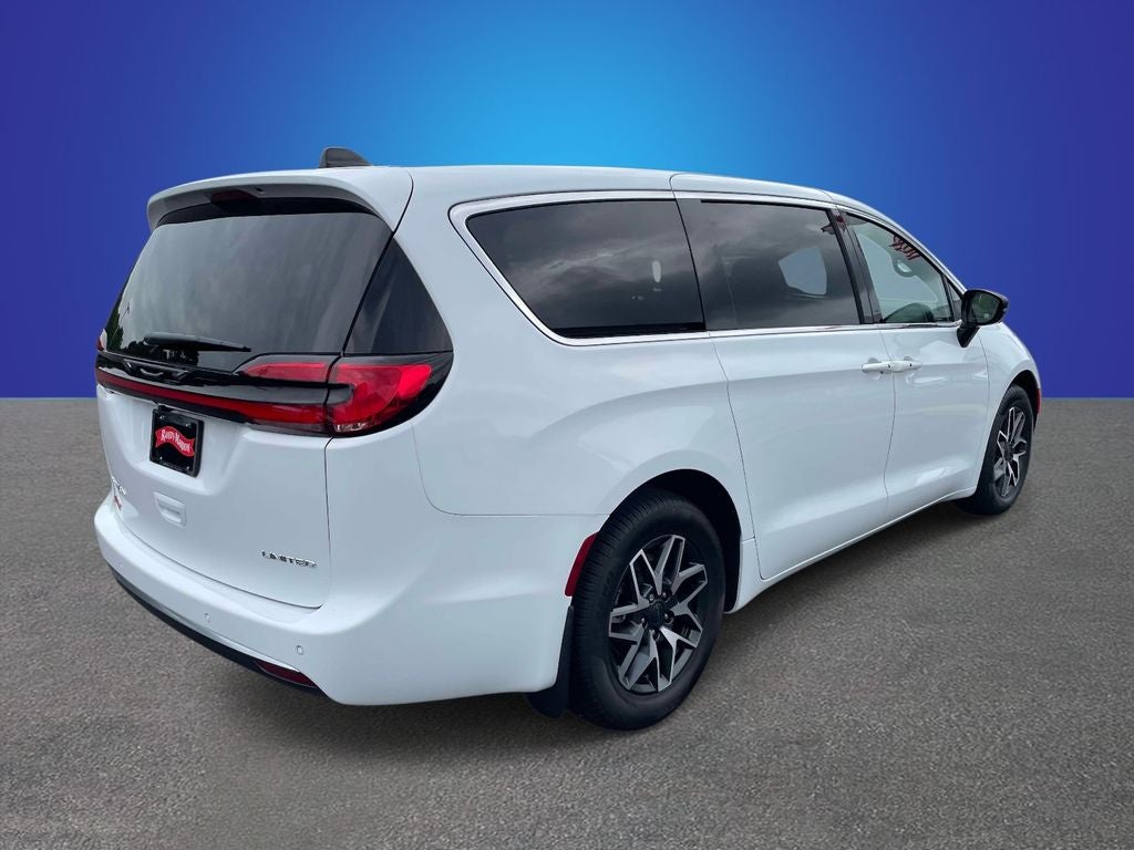 2027 Chrysler Pacifica PACIFICA LIMITED