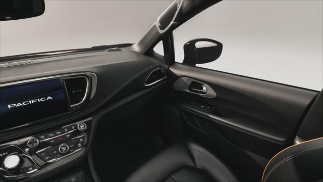 2027 Chrysler Pacifica PACIFICA LIMITED