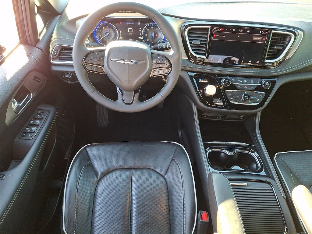 2023 Chrysler Pacifica Limited AWD