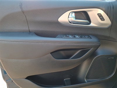 2023 Chrysler Pacifica Limited AWD