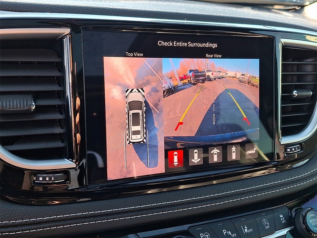 2023 Chrysler Pacifica Limited AWD