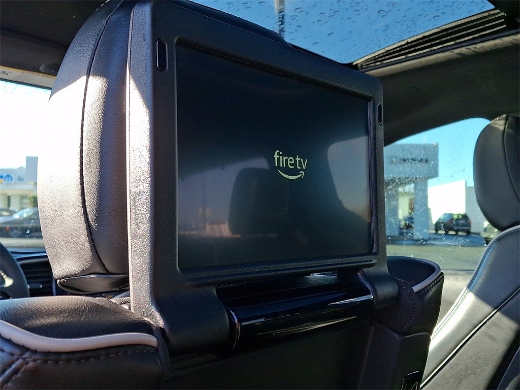 2023 Chrysler Pacifica Limited AWD