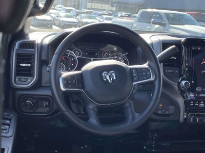 2027 RAM 2500 RAM 2500 TRADESMAN CREW CAB 4X4 6'4' BOX