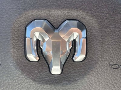 2027 RAM 2500 RAM 2500 TRADESMAN CREW CAB 4X4 6'4' BOX