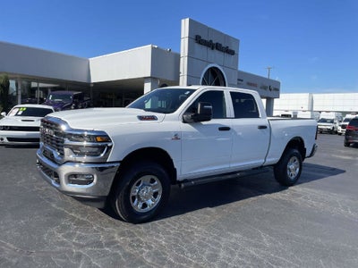 2027 RAM 2500 RAM 2500 TRADESMAN CREW CAB 4X4 6'4' BOX