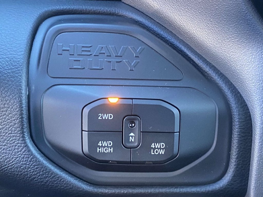 2027 RAM 2500 RAM 2500 BIG HORN CREW CAB 4X4 6'4' BOX