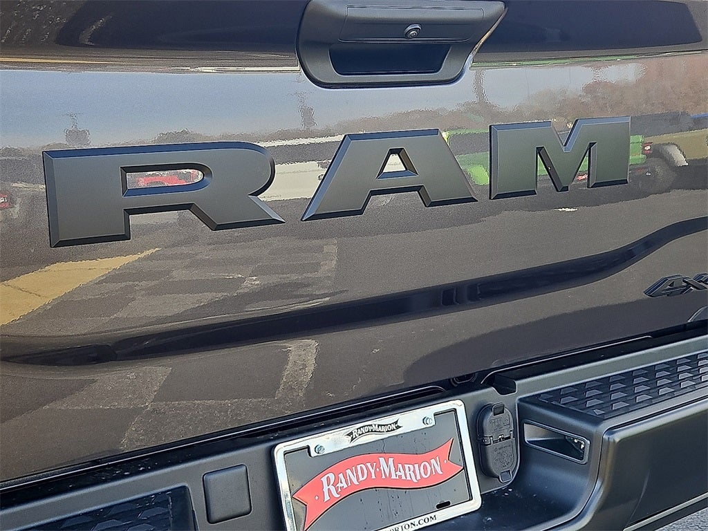 2026 RAM 2500 RAM 2500 WARLOCK CREW CAB 4X4 6'4' BOX