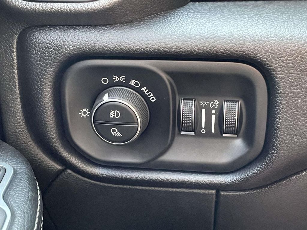 2024 RAM 2500 Laramie Crew Cab 4x4 6'4' Box