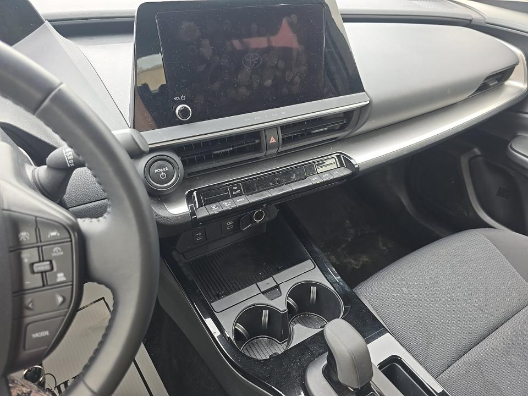 2025 Toyota Prius LE