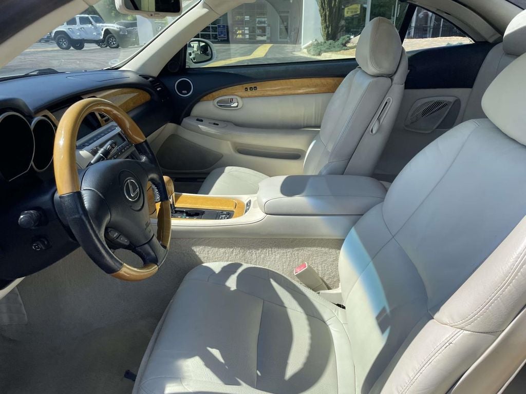 2005 Lexus SC 430