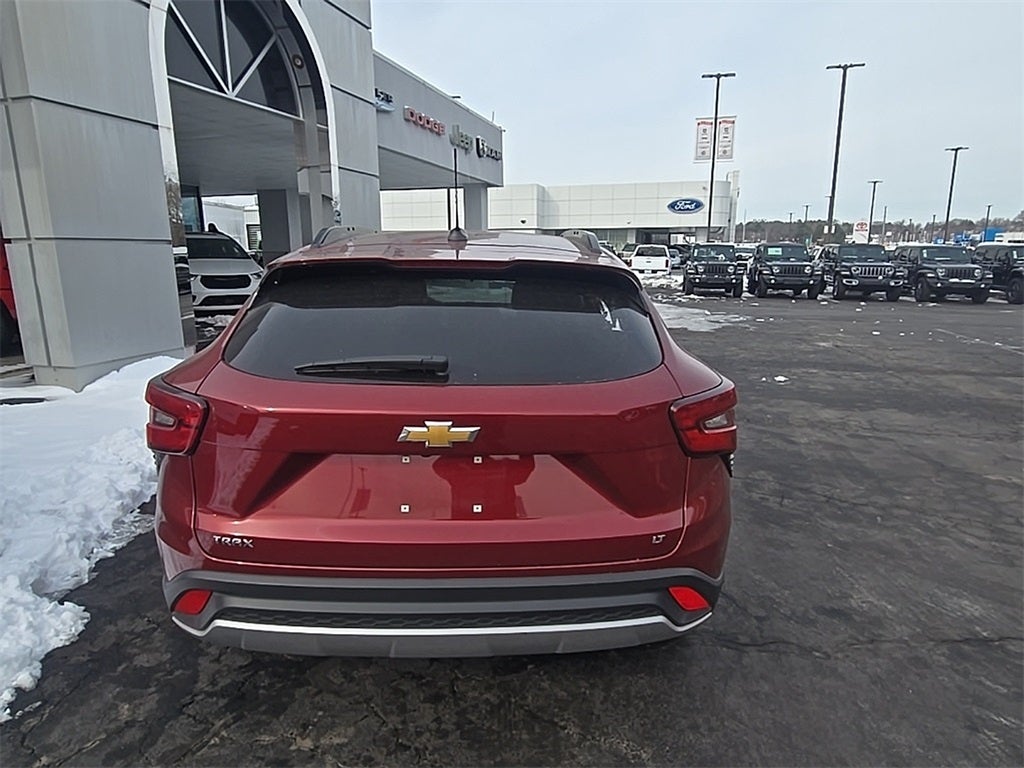 2025 Chevrolet Trax FWD LT