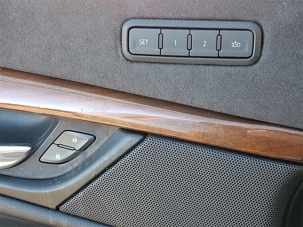 2020 Cadillac Escalade Premium Luxury