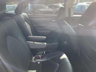 2025 Toyota Highlander Hybrid XLE