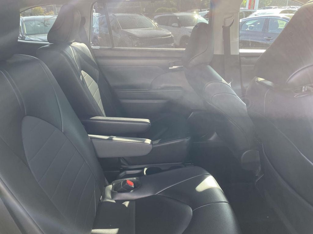 2025 Toyota Highlander Hybrid XLE