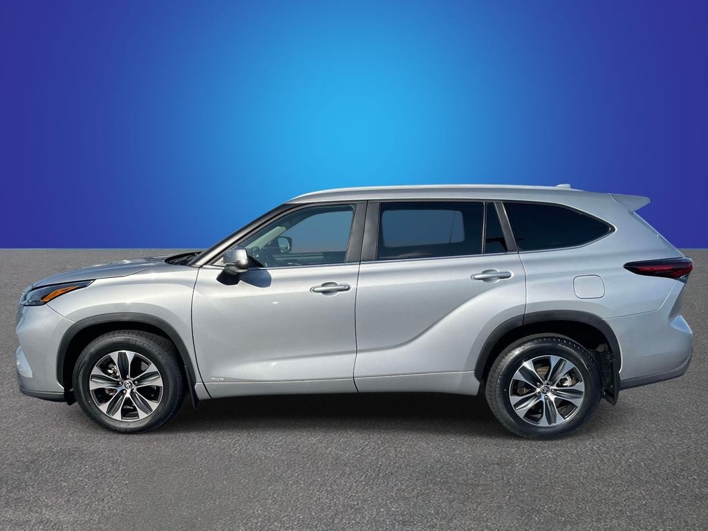 2025 Toyota Highlander Hybrid XLE