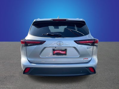 2025 Toyota Highlander Hybrid XLE