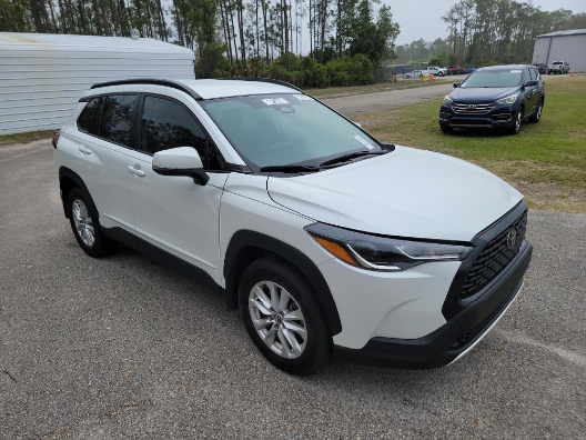 2024 Toyota Corolla Cross LE