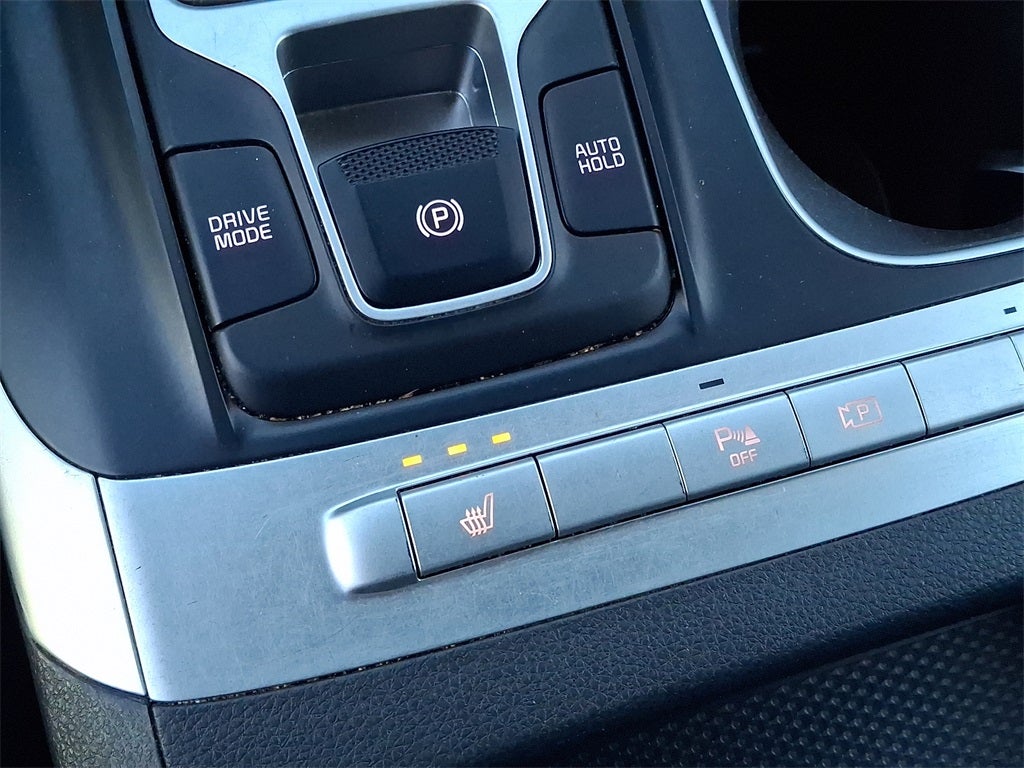 2023 Kia Carnival LX