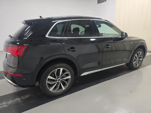 2024 Audi Q5 45 S line Premium quattro