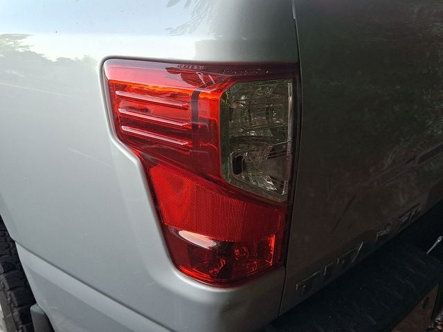 2017 Nissan Titan XD SV