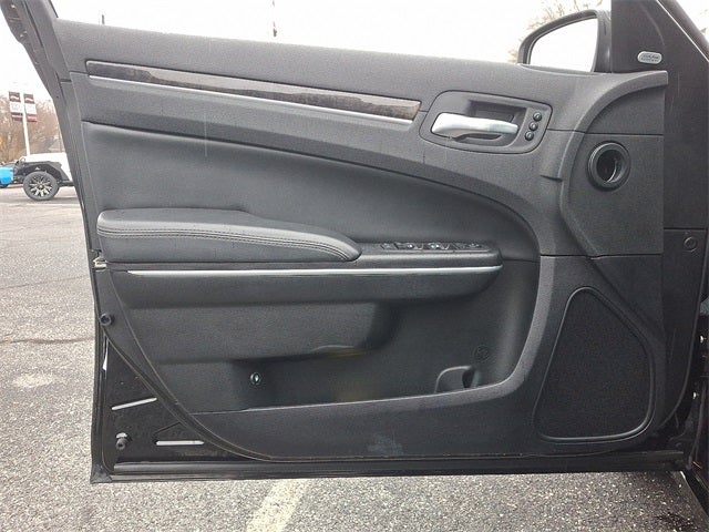 2023 Chrysler 300 Touring