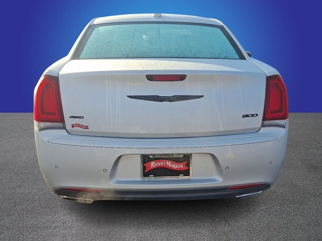 2023 Chrysler 300 Touring