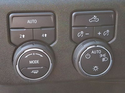 2025 Chevrolet Silverado 1500 LT LT1