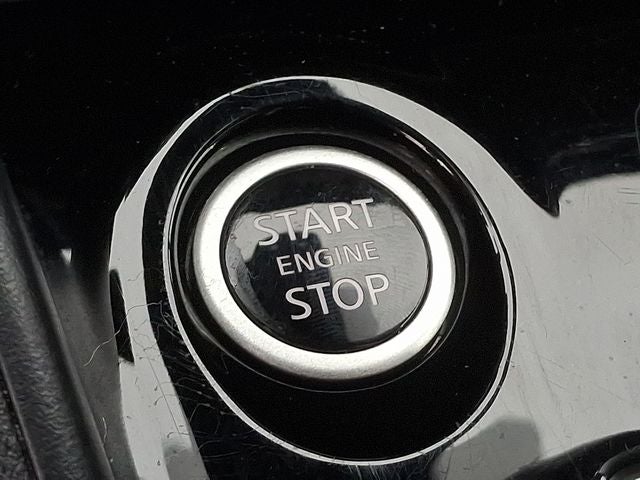2024 Nissan Versa 1.6 SR