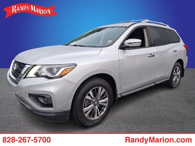 2018 Nissan Pathfinder SV