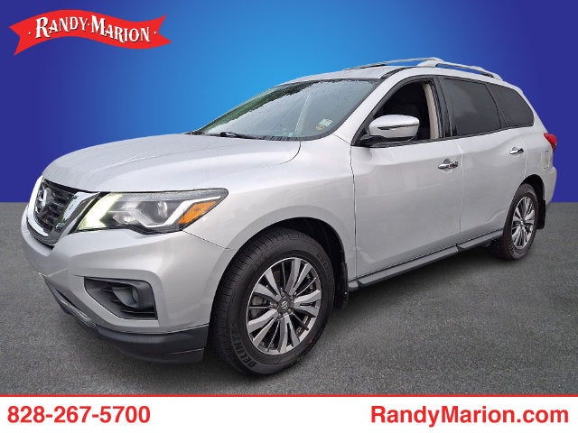 2018 Nissan Pathfinder SV