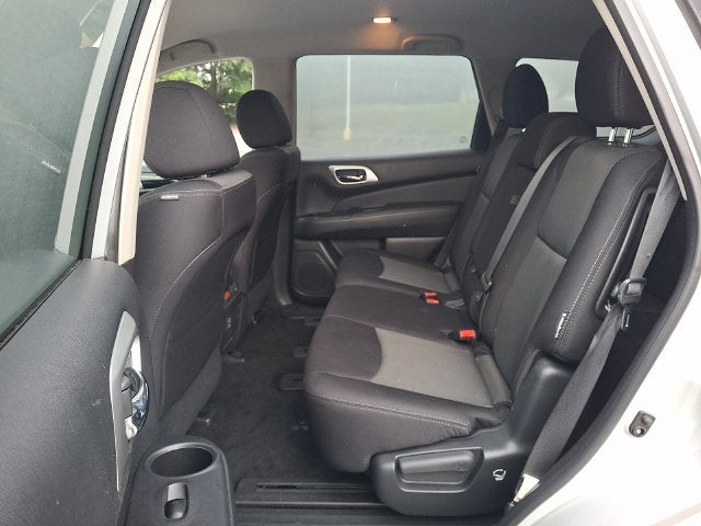 2018 Nissan Pathfinder SV
