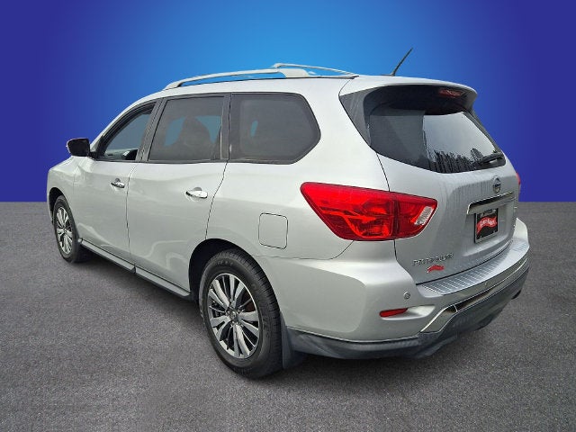 2018 Nissan Pathfinder SV