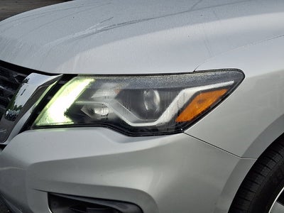 2018 Nissan Pathfinder SV