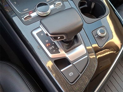 2019 Audi Q7 55 SE Premium Plus quattro